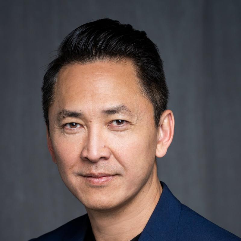 Viet Thanh Nguyen: A Man of Two Faces - A Fragmentary Memoir ...